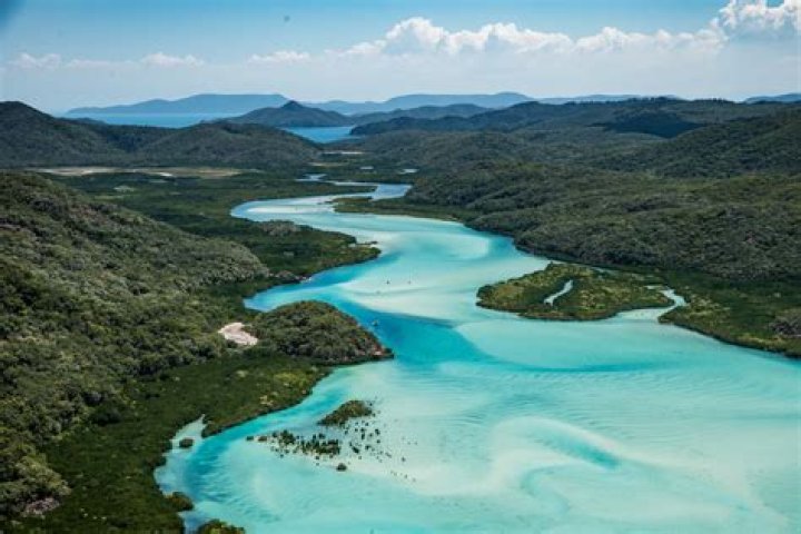Airlie Beach Cruises: Best Cruises to Airlie Beach