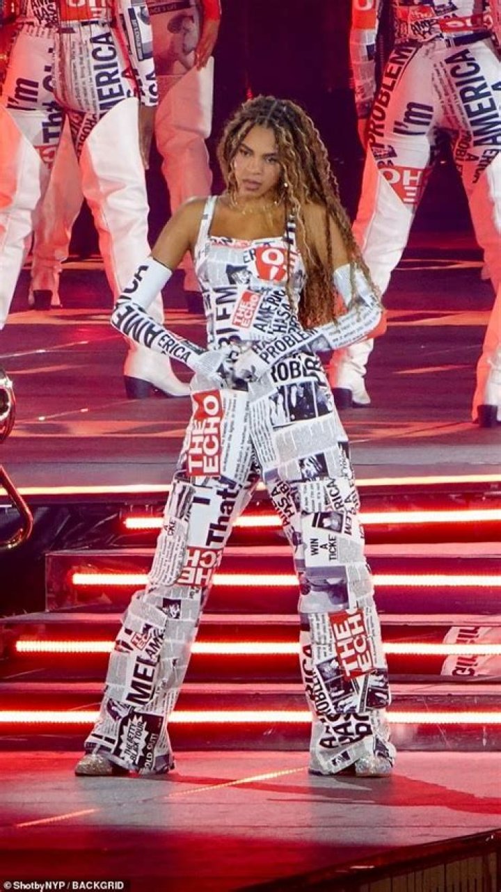 Beyonce's skin-tight corset look is so 'clueless' - but it's not a shady insult