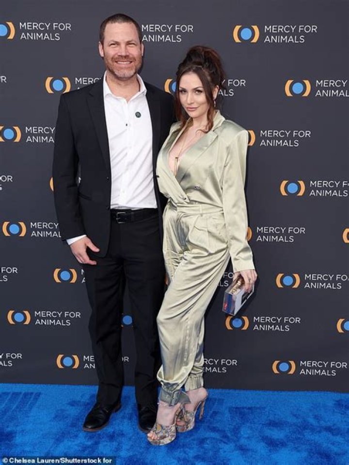 Courtney Stodden and Doug Hutchinson Renewing Their Vows