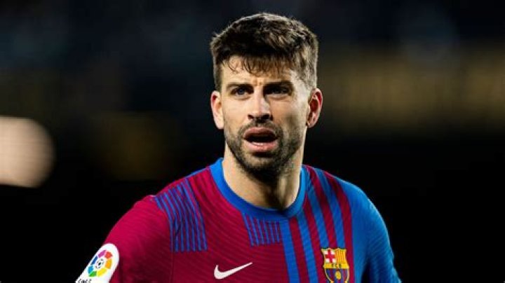 Gerard Piqué (Soccer Player) - Age, Birthday, Bio, Facts, Family, Net Worth, Height & More