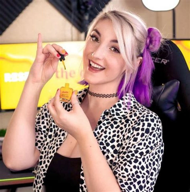 helloiamkate Pets - Celebrity Pets