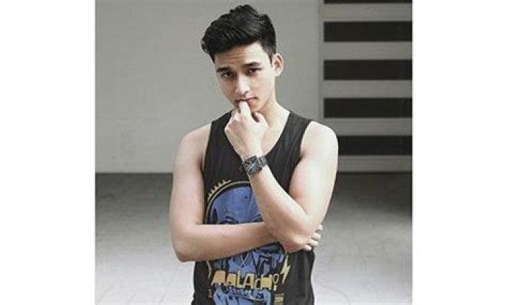 Kyle Vergara (Model) - Age, Birthday, Bio, Facts, Family, Net Worth, Height & More