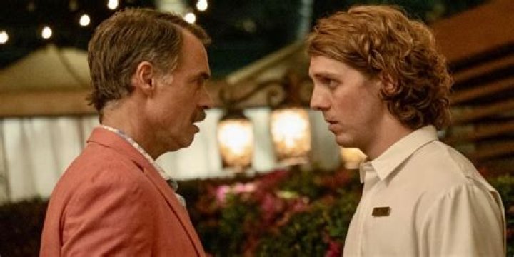 Is he dating Chris Appleton?