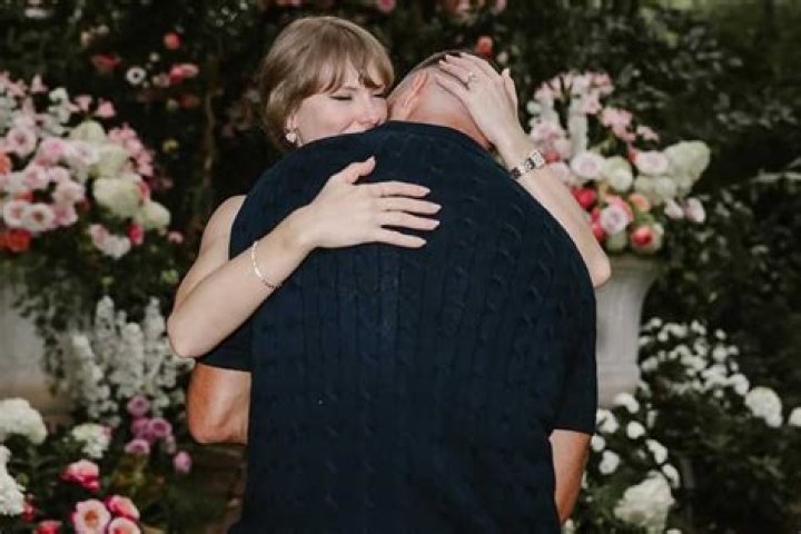 More 'evidence' Taylor Swift and Travis Kelce are just like a Disney movie