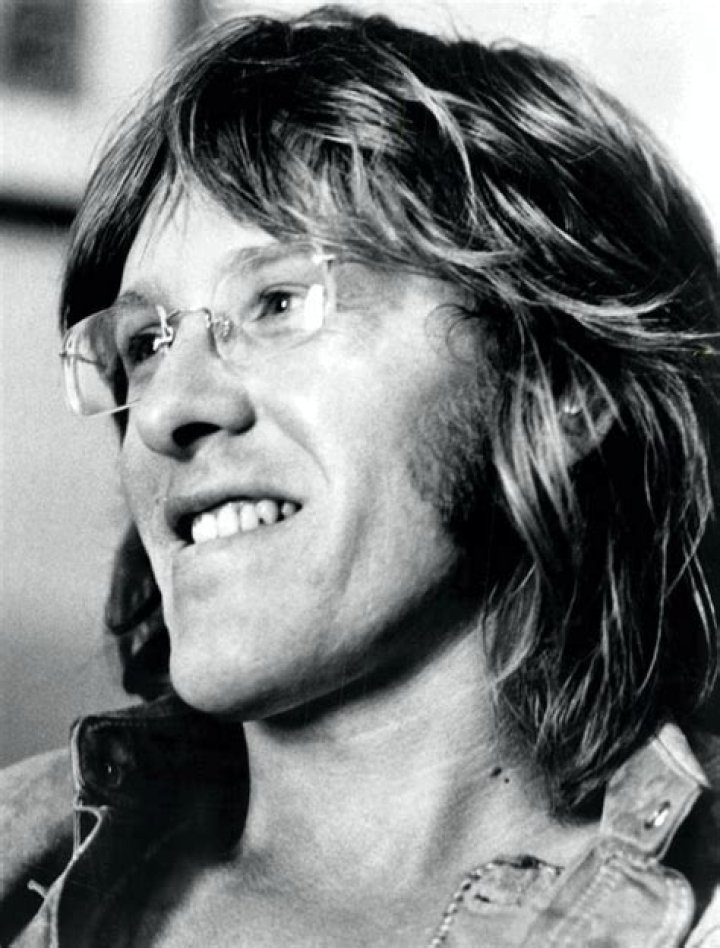 Paul Kantner (Rock Singer) - Age, Birthday, Bio, Facts, Family, Net Worth, Height & More