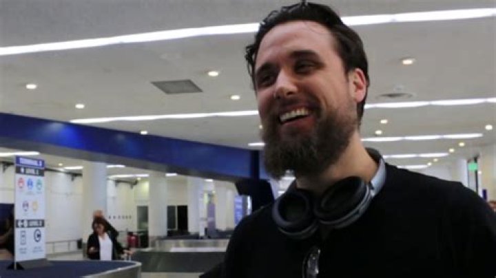 Stefan Aarnio (Entrepreneur) - Age, Birthday, Bio, Facts, Family, Net Worth, Height & More