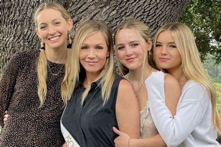 Unlock The Secrets Of Jennie Garth's $8 Million Net Worth