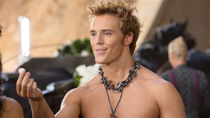 Unveiling The Height Of Sam Claflin: Discoveries And Insights