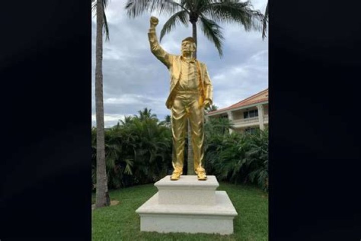Victor Mature's Towering Stature Revealed