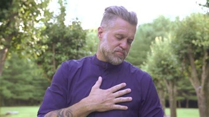 Wess Morgan (Gospel Singer) - Age, Birthday, Bio, Facts, Family, Net Worth, Height & More